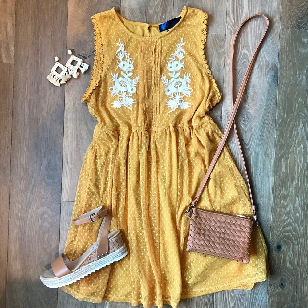 Mustard yellow Dress. Large